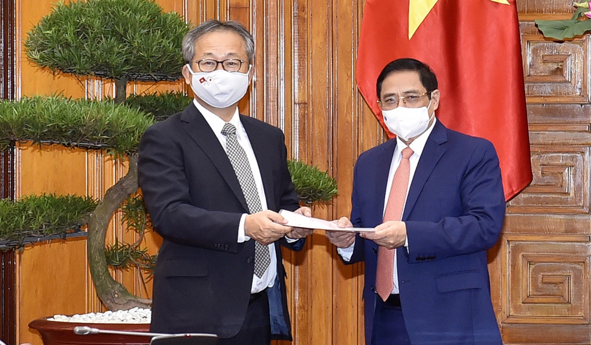 Japan grants Vietnam 1 million doses of COVID-19 vaccine